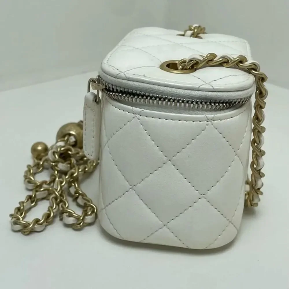 Chanel Women Pre-Loved Bag Very Good Condition